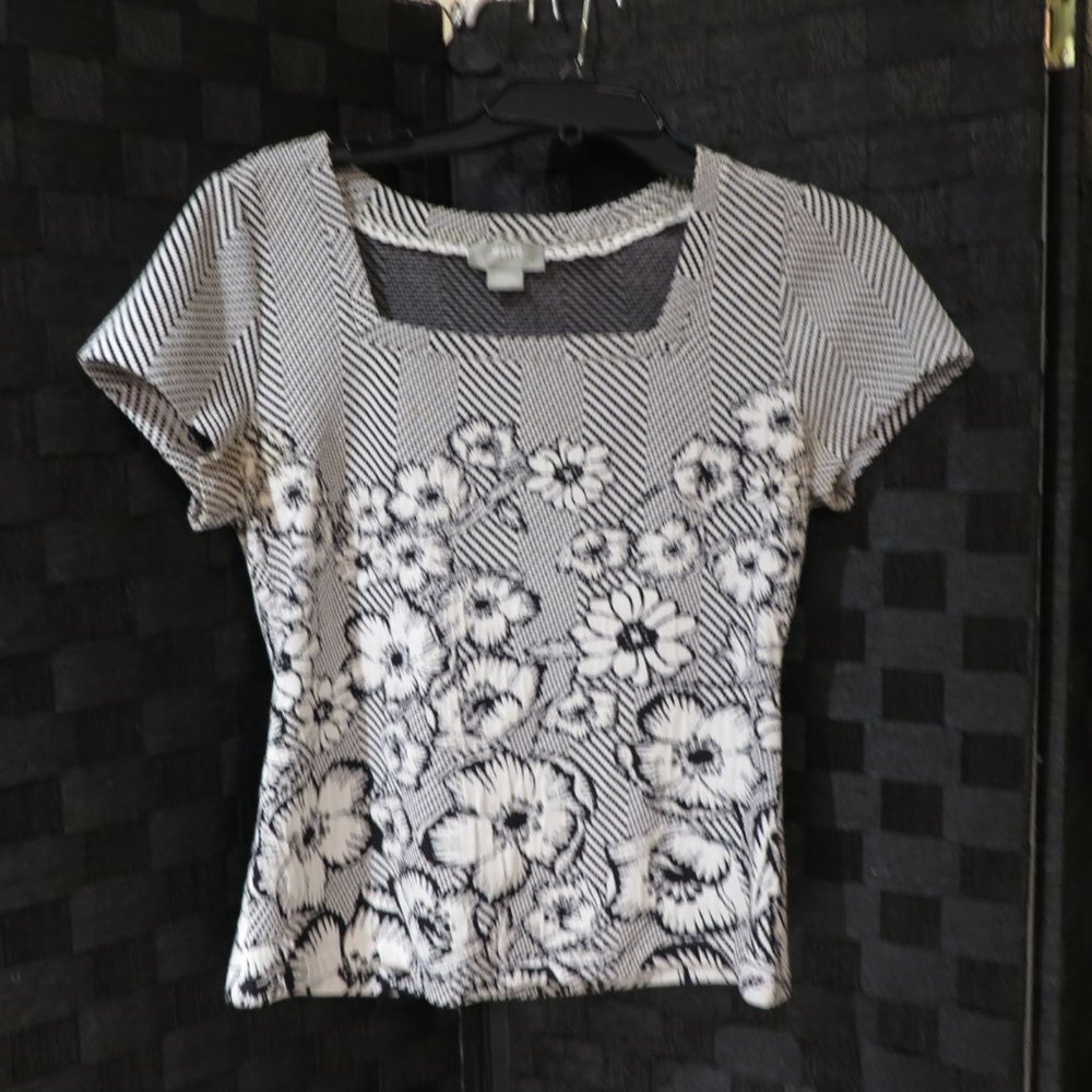 Anthropologie Maeve Square Neck Short Sleeve Top